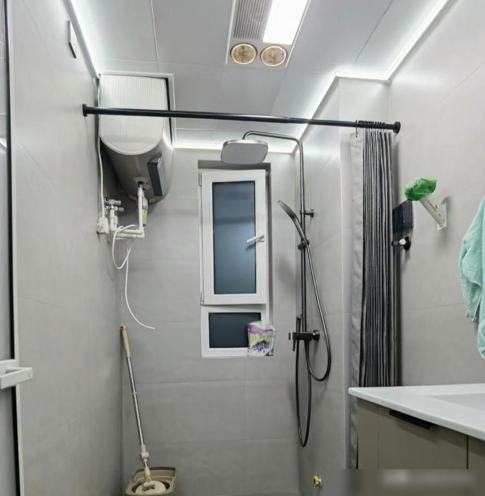 家用热水器价格差异_电热水器性能对比_3000w的热水器一天用电